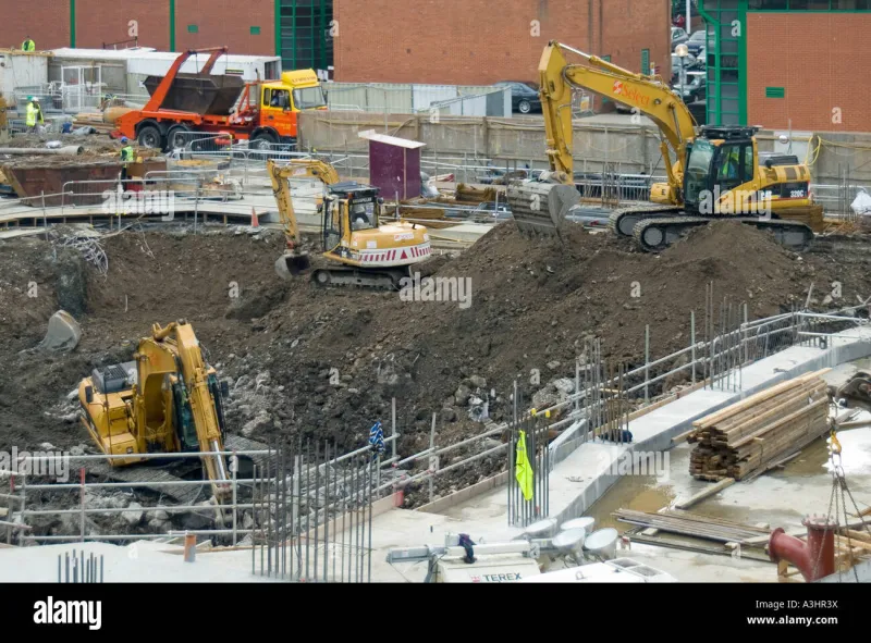 Before the Kettle Boils: Twelve Days in the Life of a Midlands Groundworks Crew